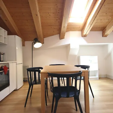 Tergesteo Suite: In Centro, A Due Passi Dalle Rive Apartament *